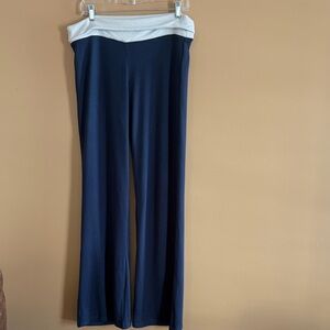 NWT Hollister Fold-over Waist Knit Flare Pants, Navy with Gray, Size L